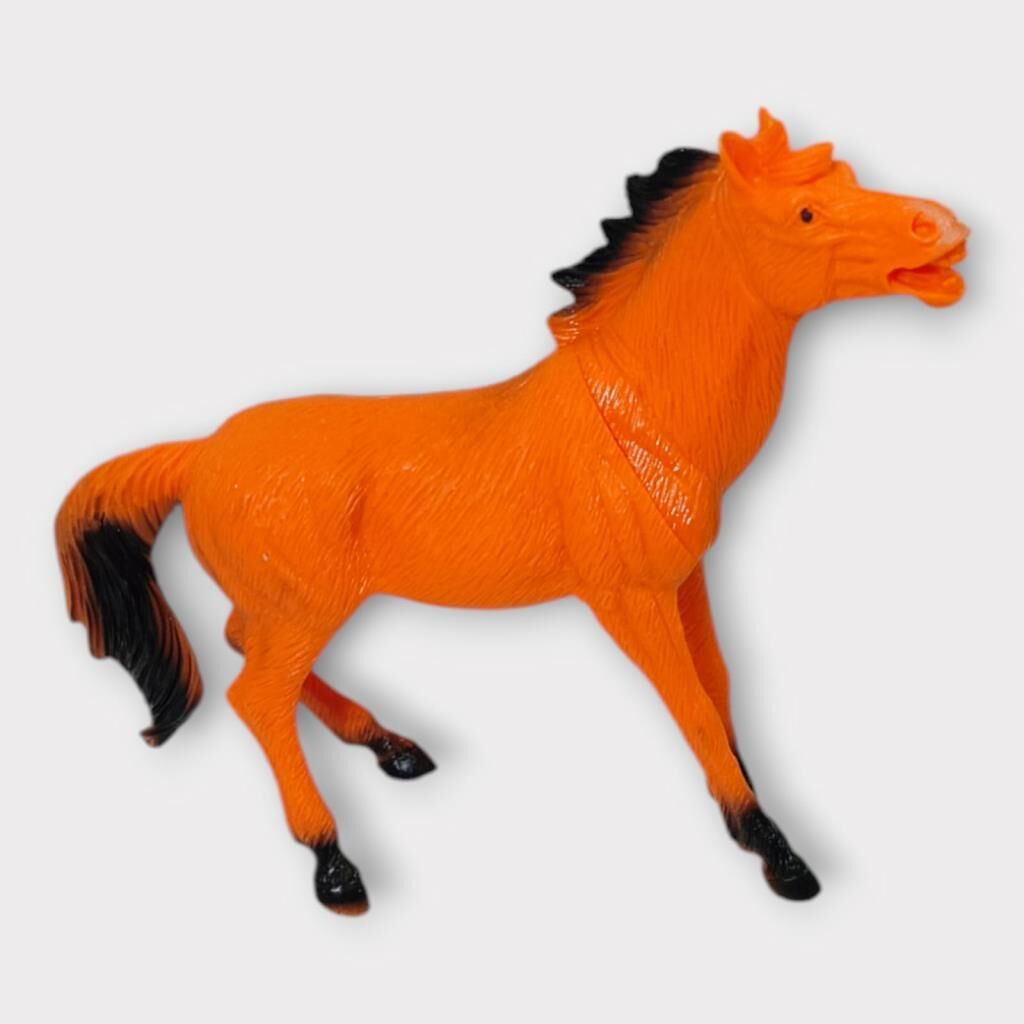 Çi̇ftli̇k Hayvanları - Turuncu At