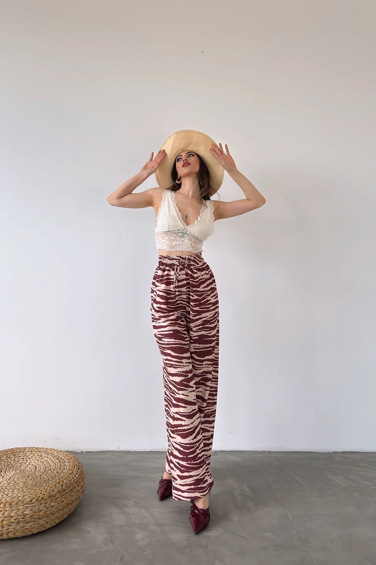 Desenli̇ Belden Lasti̇kli̇ Pantolon - Kahve Desenli̇