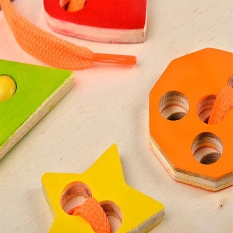 Happy Juni̇or Montessori̇ Eği̇ti̇ci̇ Oyuncak İp Geçi̇rme Geometri̇k Şeki̇ller