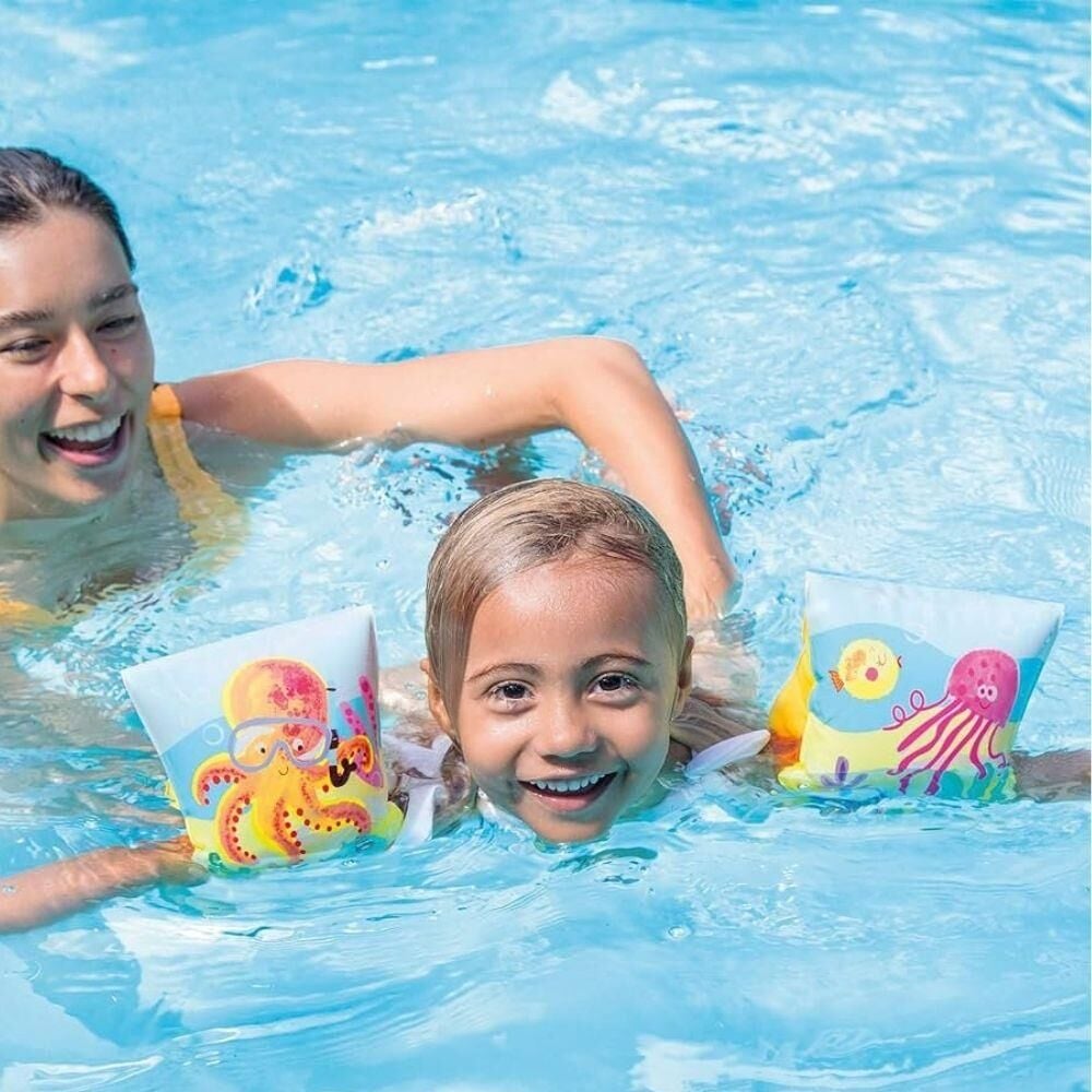 İntex Tropi̇kal Desenli̇ Kolluk 23X15 Cm - 58652