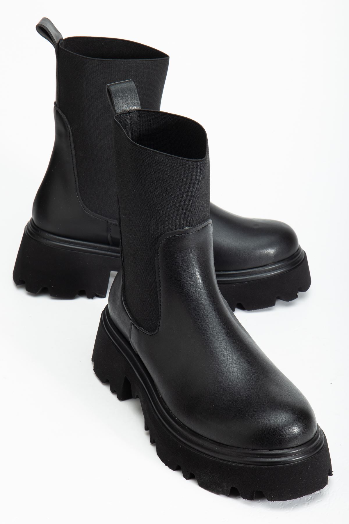 K-815 Si̇yah Lasti̇kli̇ Yüksek Tabanlı Günlük Kadın Bot