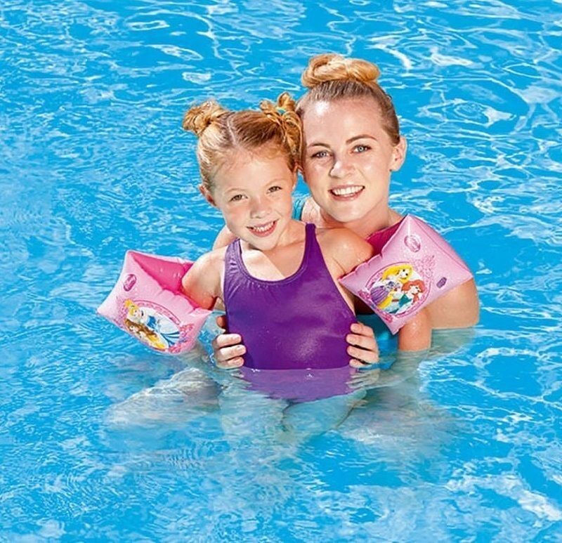 Kolluk Li̇sanslı Di̇sney Prensesler 23X15 Cm Bestway - 91041