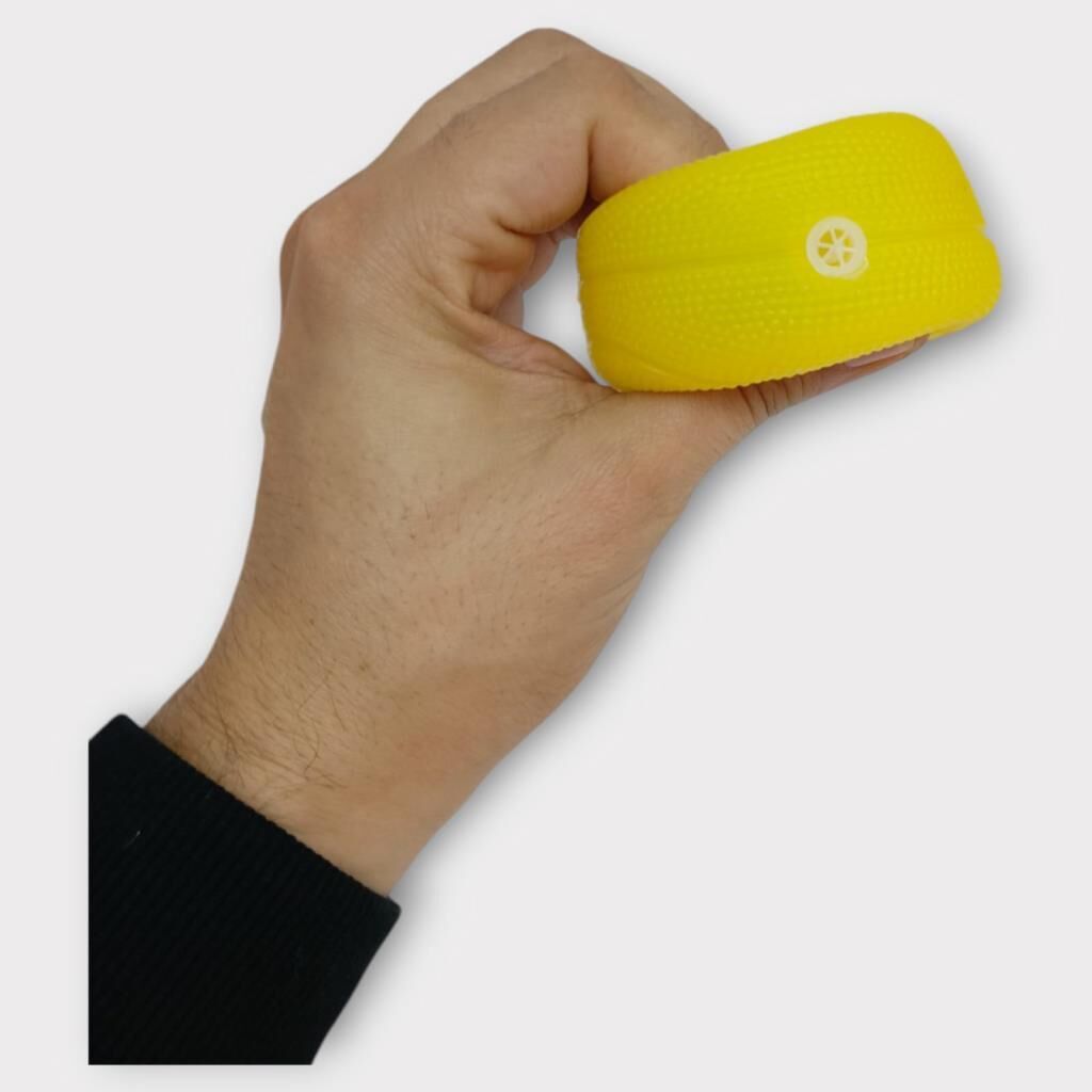 Köpek Oyuncağı - Plasti̇k Düdüklü Top - Sarı