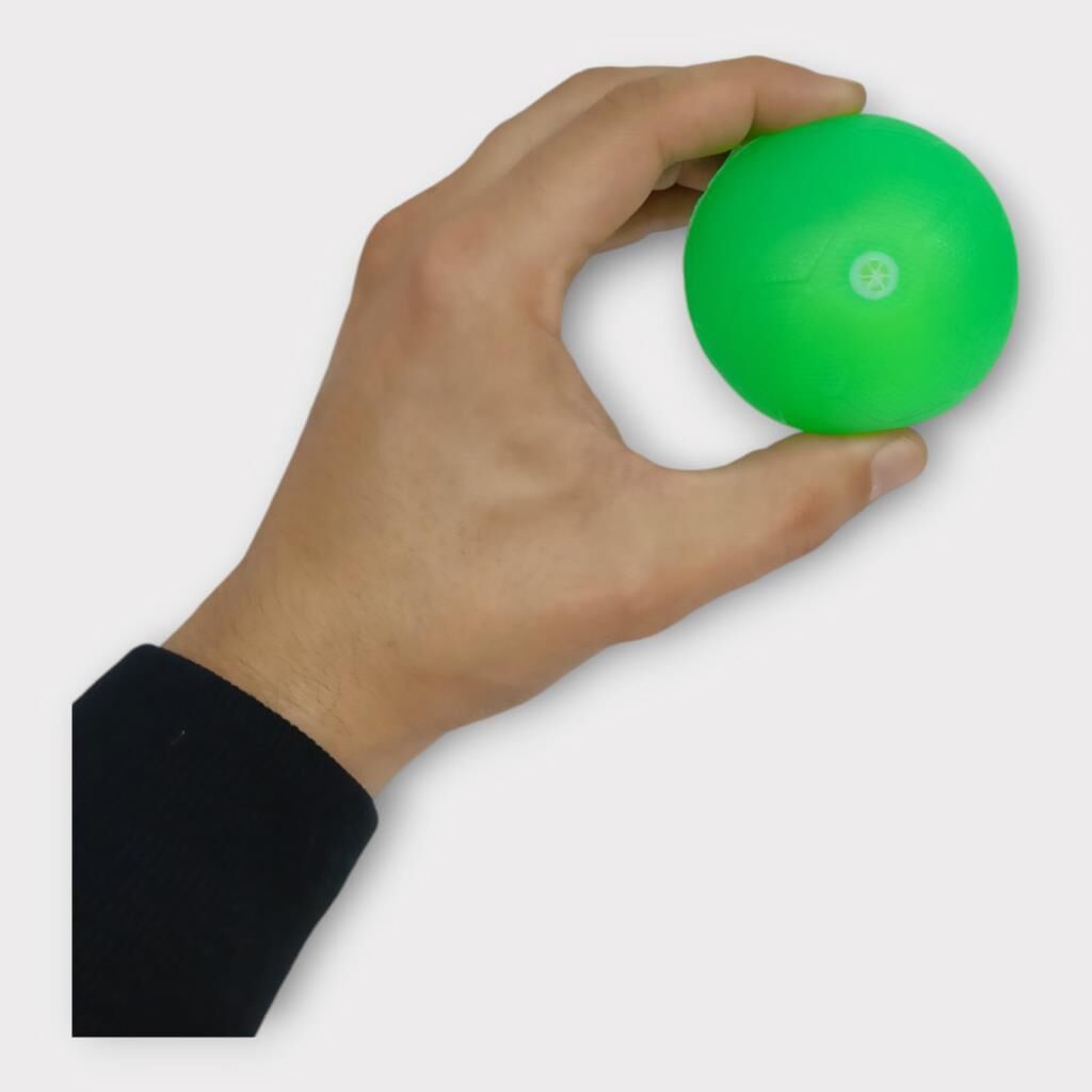Köpek Oyuncağı - Plasti̇k Düdüklü Top - Yeşi̇l