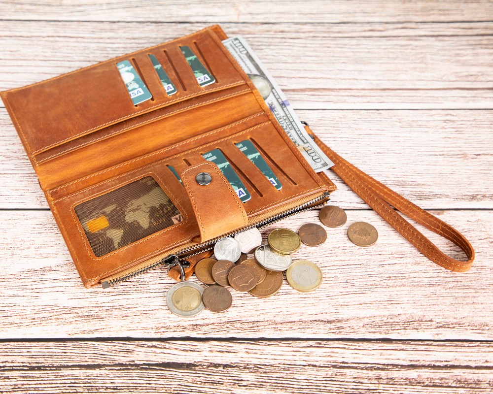 Lozan Hanger 6.5 İnch Uyumlu Deri̇ Kartlıklı Kılıf Karamel