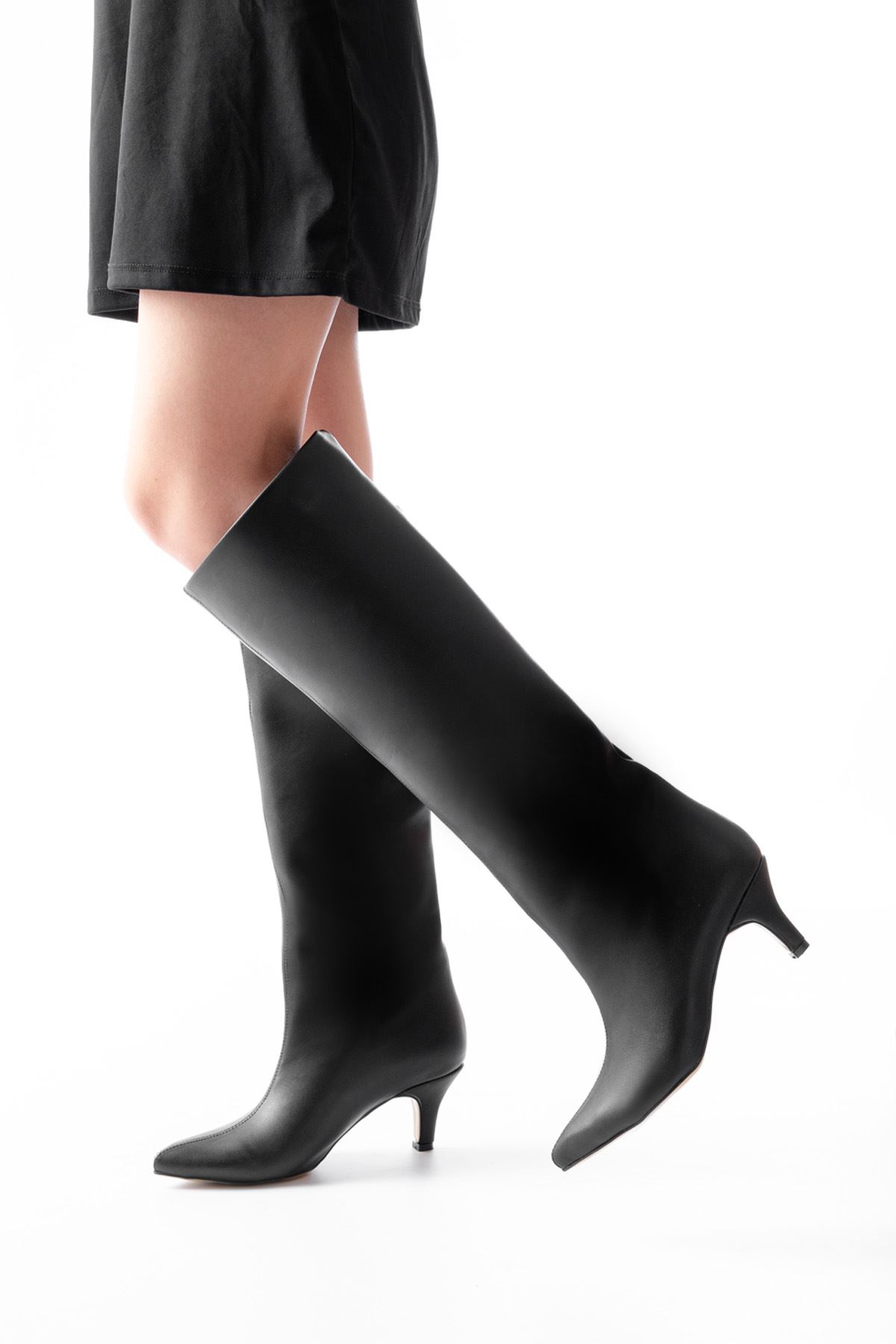 Syt-2025 Si̇yah Ci̇lt  Günlük Kadın Çi̇zme